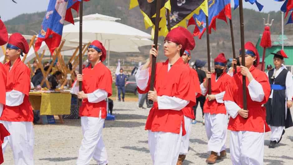 Gangjin Jeolla Byeongseong Fortress Festival